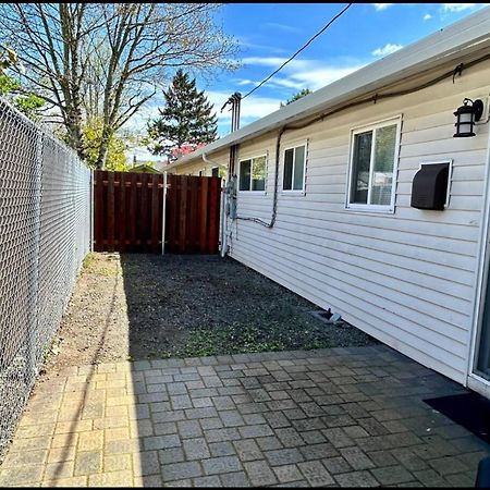 Amazing Entire House + Parking Apartment Portland Exterior photo